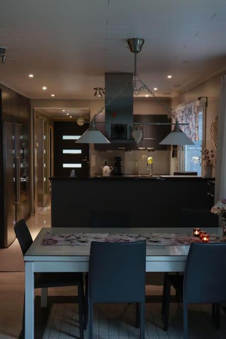 Cosy, Homely House With A Large Courtyard Saarenkylä المظهر الخارجي الصورة