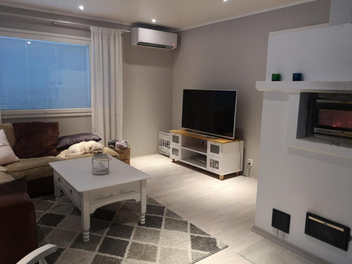 Cosy, Homely House With A Large Courtyard Saarenkylä المظهر الخارجي الصورة