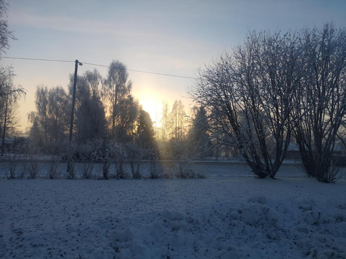 Cosy, Homely House With A Large Courtyard Saarenkylä المظهر الخارجي الصورة
